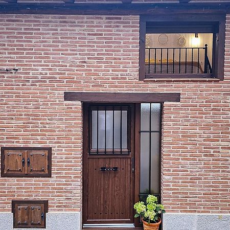 Апартаменты Triana Villarejo del Valle Экстерьер фото